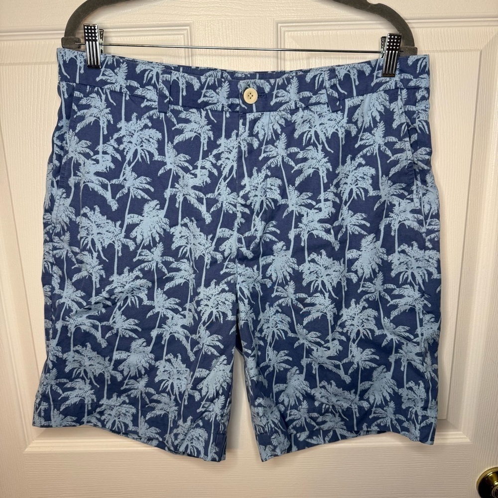 Vineyard Vines Men’s Breaker Short in Blue Tropical Palm Tree Print Size 35 GUC